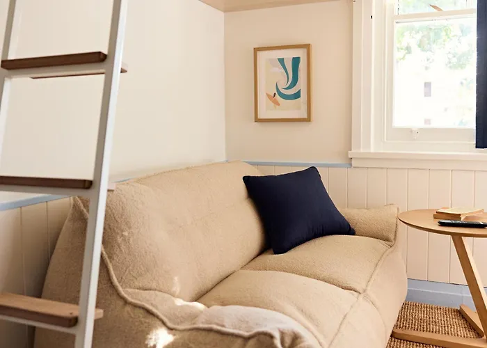 Companct Loft for upto 5 people